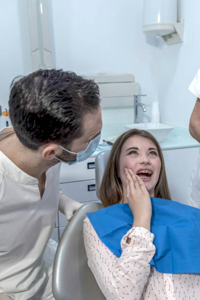 Best Emergency Tooth Extraction  in Bethel Manor, VA